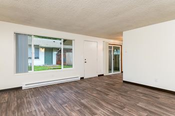 Pinewood terrace apartments | living room